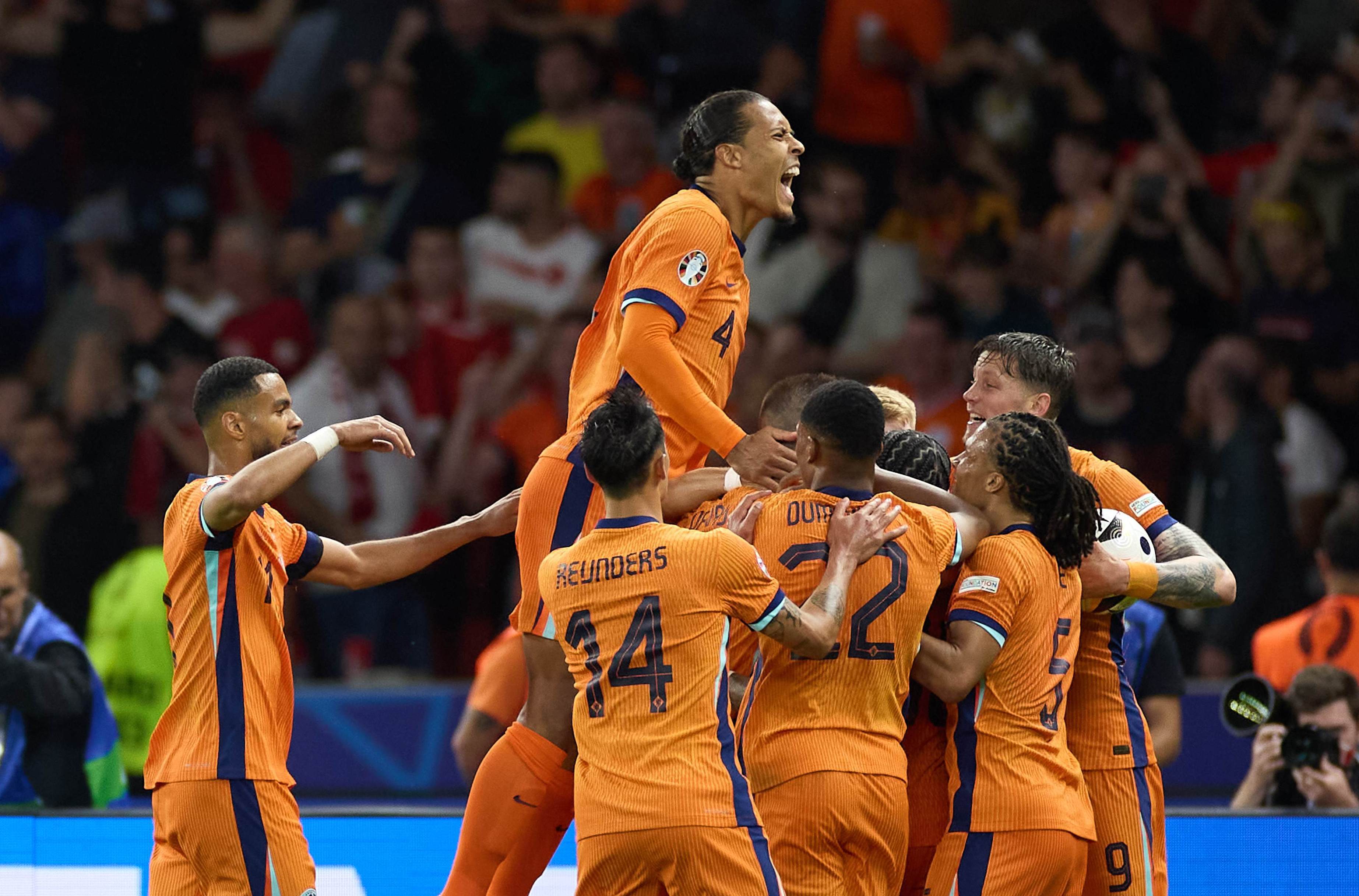 包含荷兰球队公布赛季新赛程安排及备战计划的词条 包含荷兰球队公布赛季新赛程安排及备战计划的词条