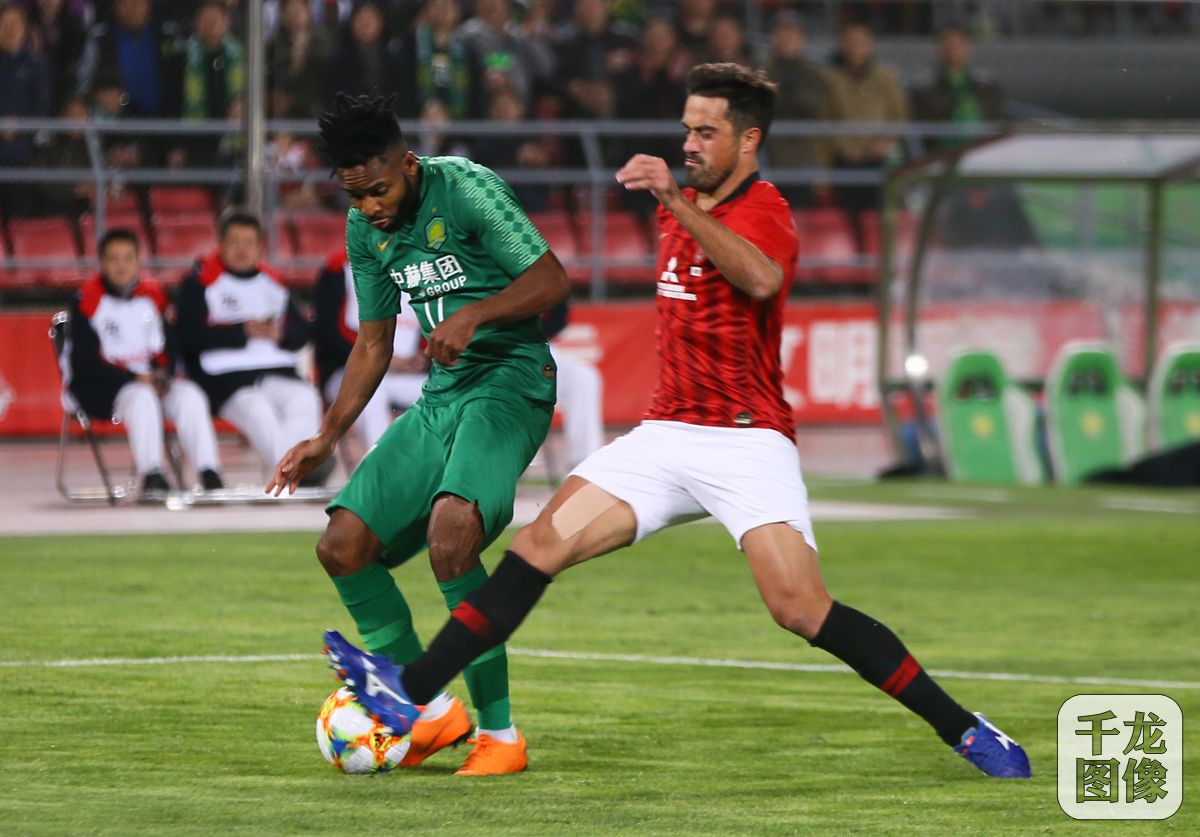 新疆西班牙主场失利，亚冠排名下滑的简单介绍