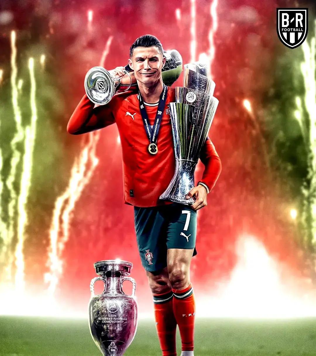 包含葡萄牙大逆转荷兰，决赛梦想更接近的词条