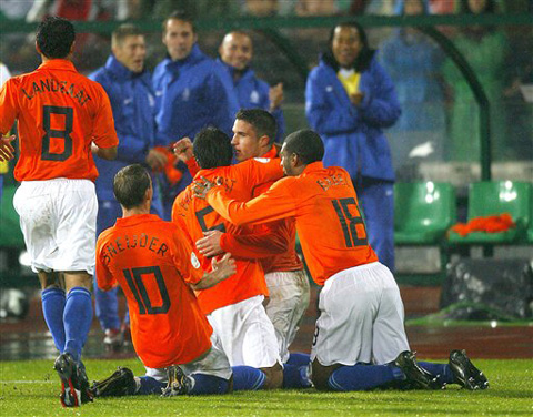 保加利亚战平对手，赢得消息热捧