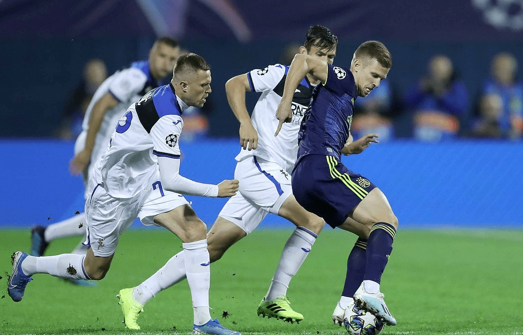 雷火电竞合作-沙尔克队遭遇困境，寻求突破之路