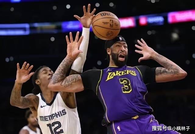 比分分析战术调整奏效，成功扭转局势