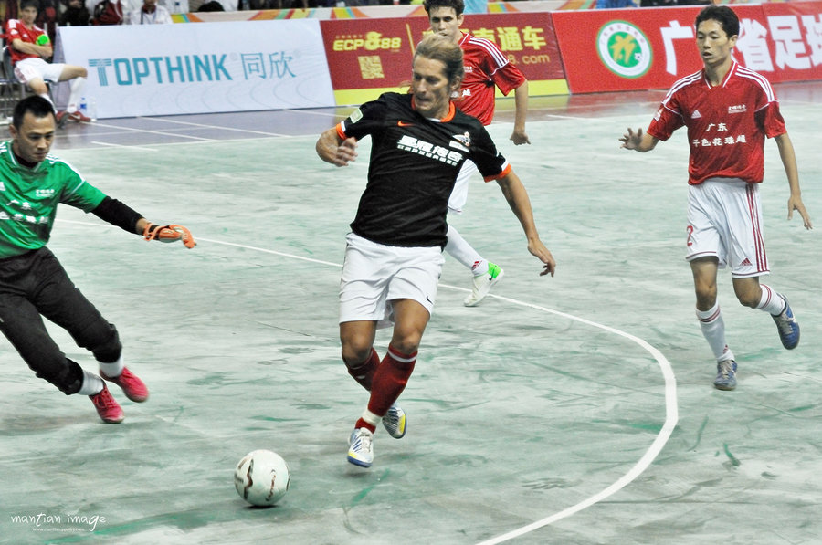 广州队逆转天津队，欧文统治全场