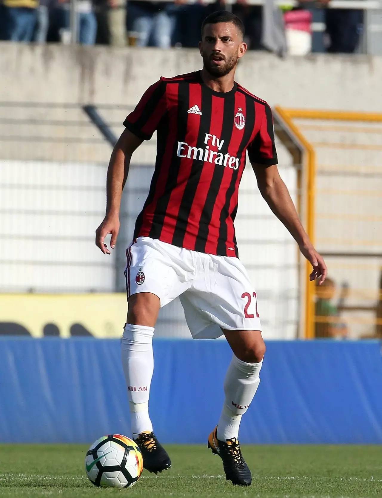 AC米兰轻取勒沃库森,格列兹曼刷新纪录 AC米兰轻取勒沃库森,格列兹曼刷新纪录