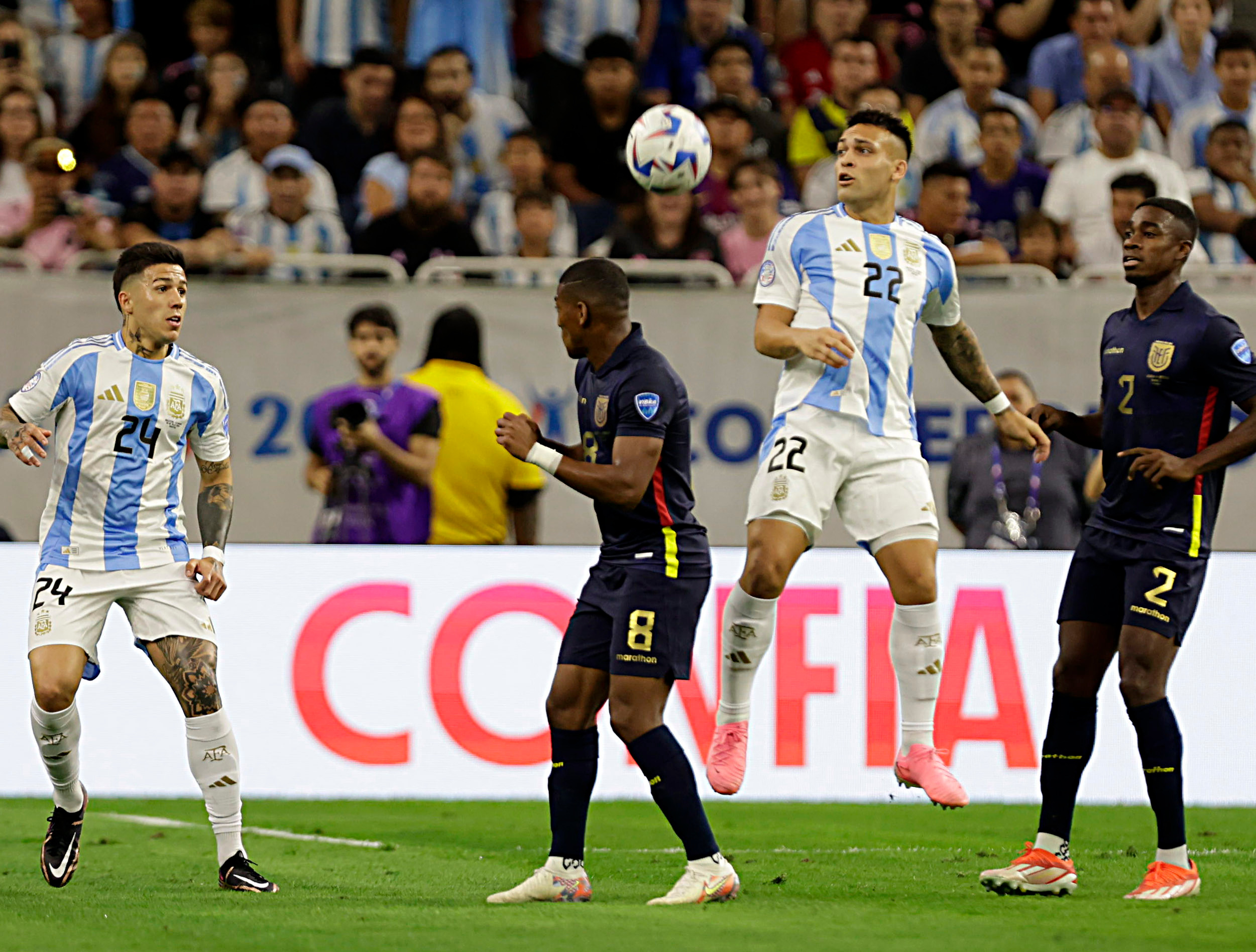 阿根廷横扫智利，卡塞米罗统治全场