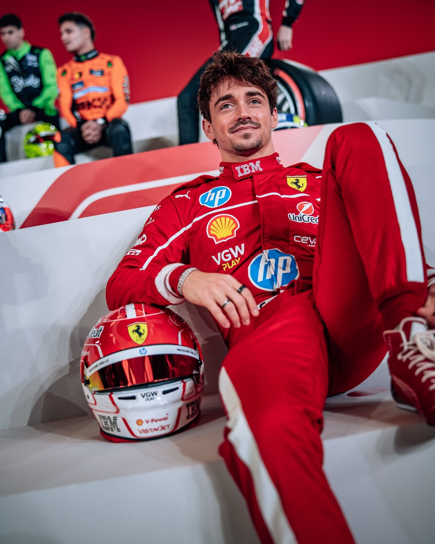 红牛车队完胜阿斯顿马丁，勒克莱尔关键制胜