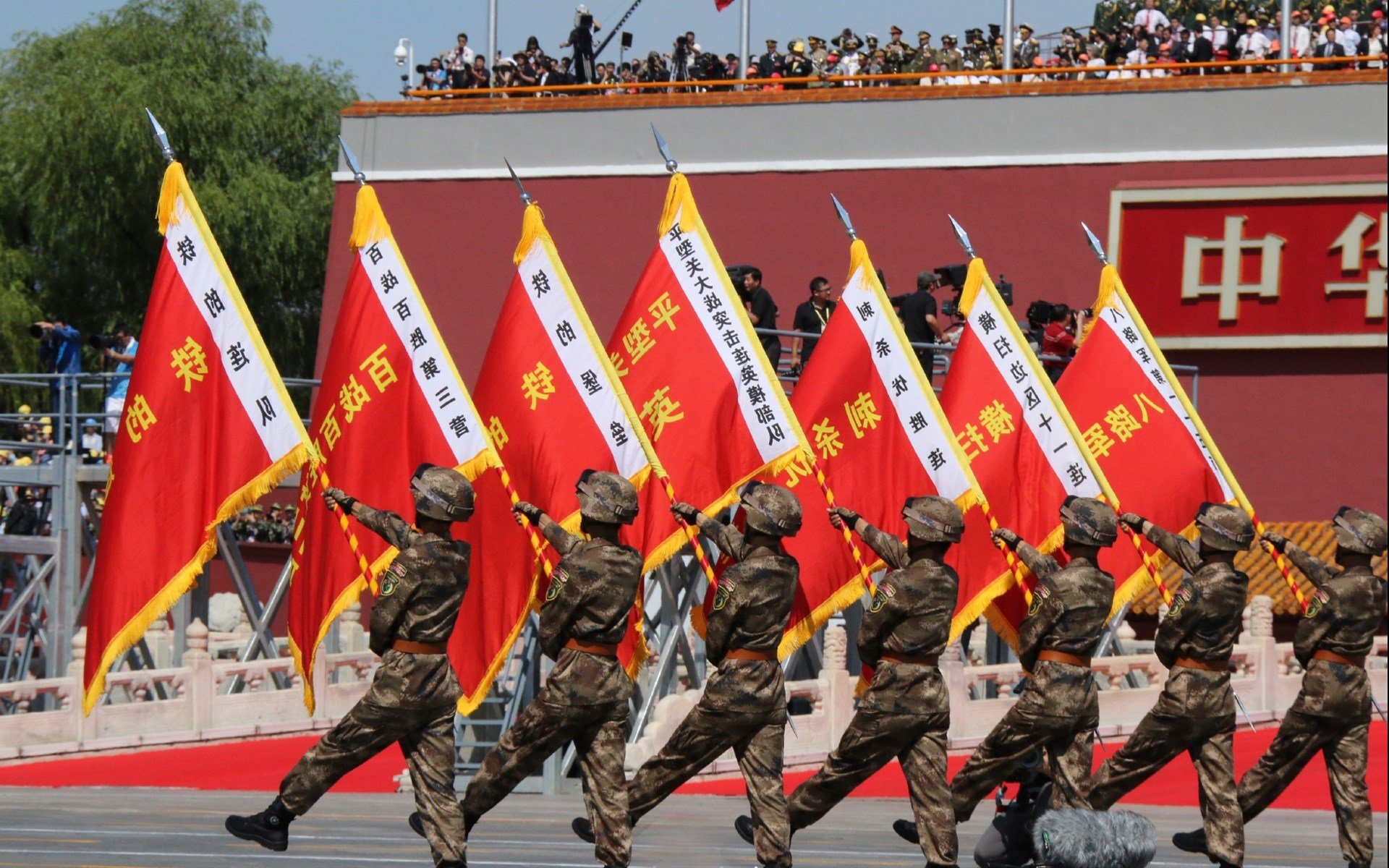 篮球宇宙的交汇点,当吉林队强压开拓者,恩比德踏入虚实之间