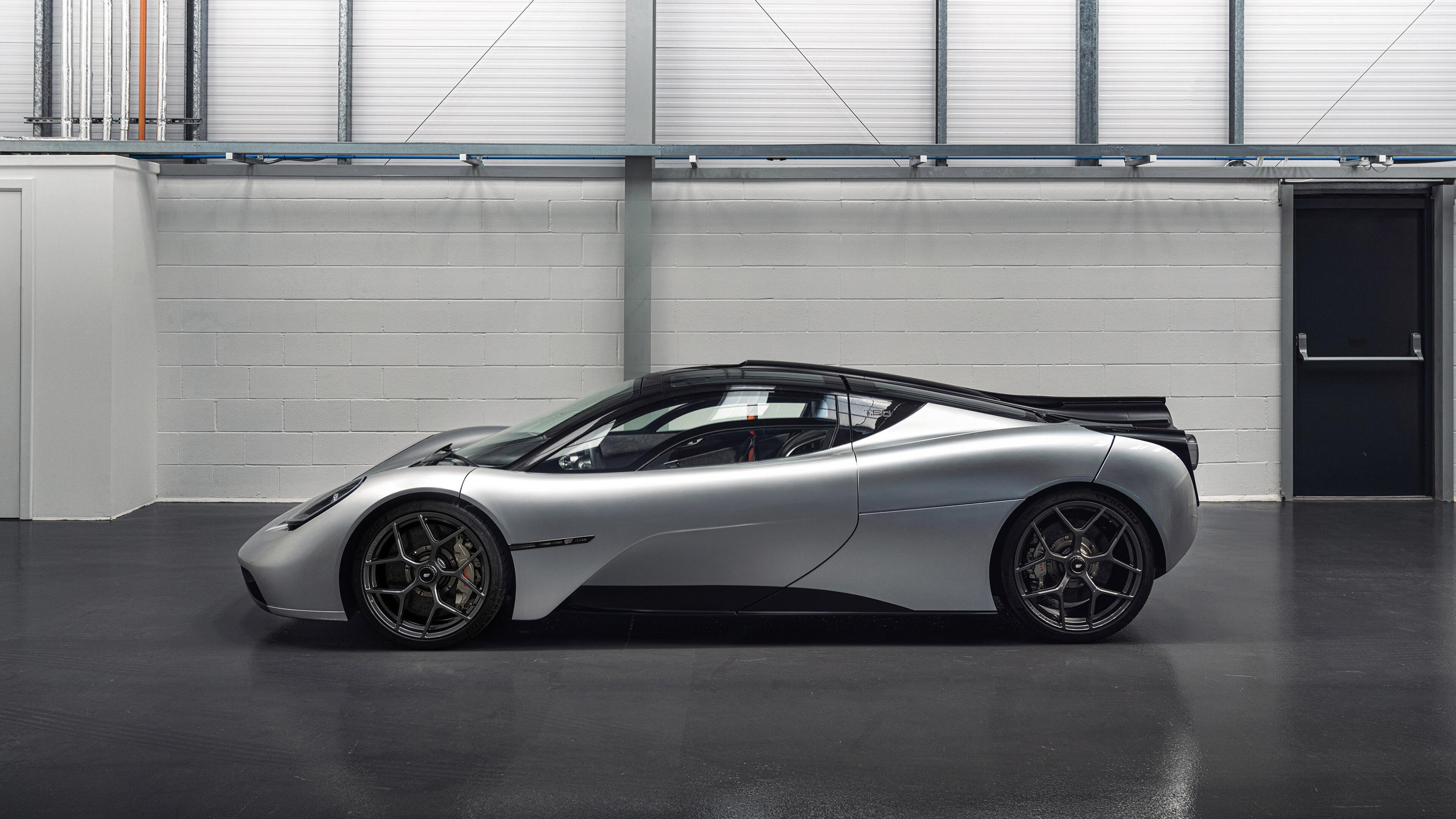 窒息时刻的选择,当加克波扼住命运的喉咙,非洲觉醒的钟声在格拉斯哥响起